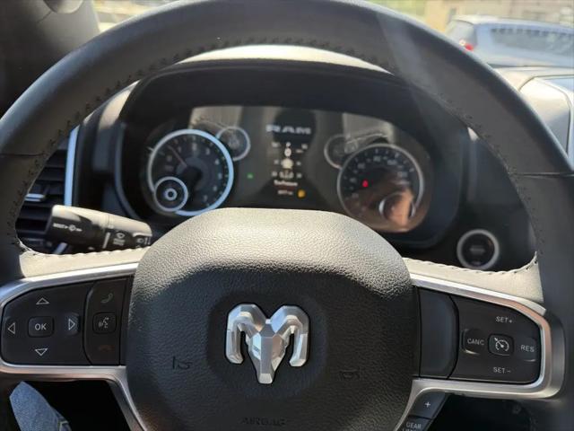 2024 Ram 1500 Big Horn Crew Cab 4x4 5'7" Box