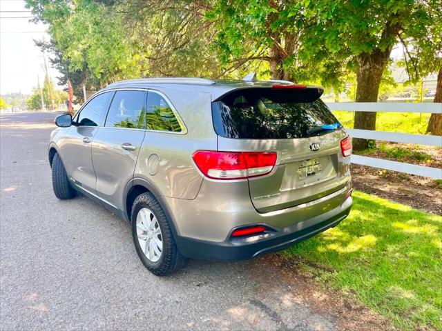 2016 Kia Sorento 3.3L LX