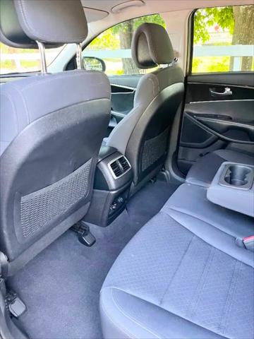 2016 Kia Sorento 3.3L LX