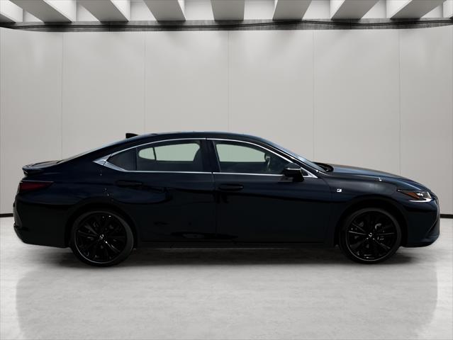 2023 Lexus ES 350 F SPORT Handling