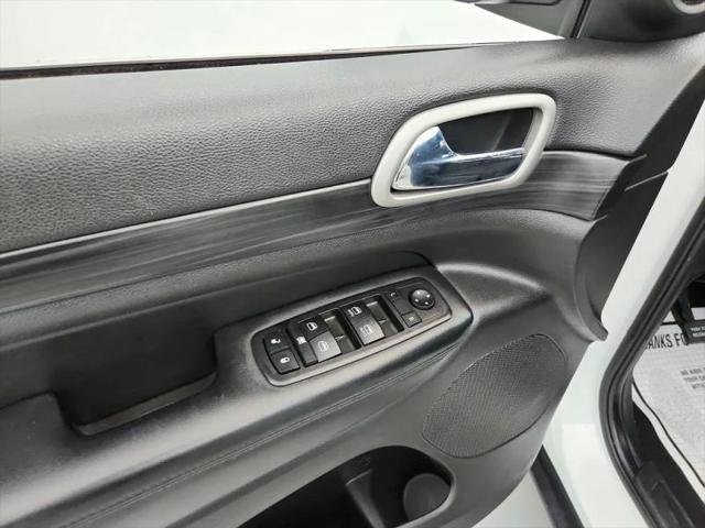 2021 Jeep Grand Cherokee Laredo E 4x2