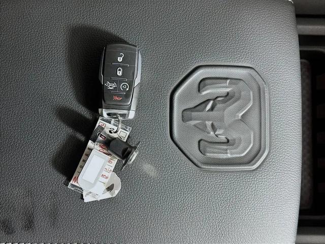 2025 Ram 3500 Laramie Crew Cab 4x4 8' Box