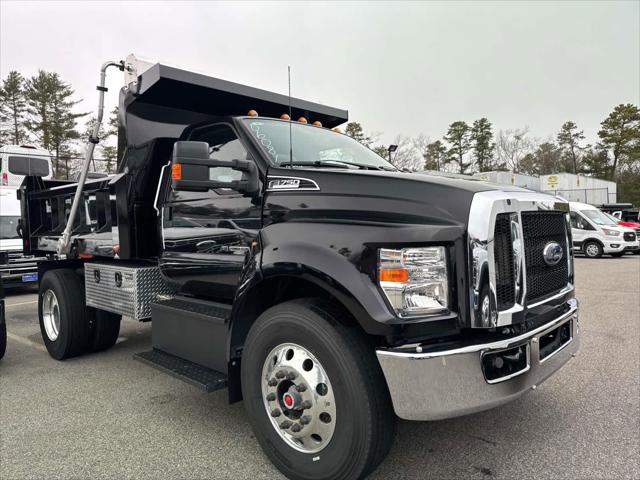 2025 Ford F-750 Reg Cab