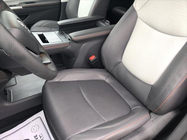 Used 2024 Toyota Sienna For Sale in Jackson, MI