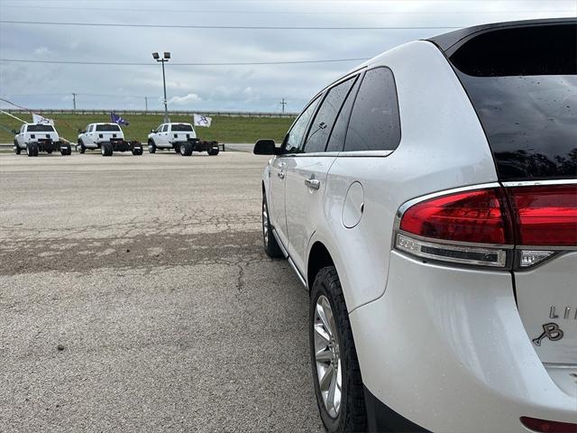 2015 Lincoln MKX Base