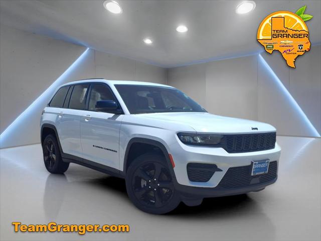 2022 Jeep Grand Cherokee Altitude 4x2