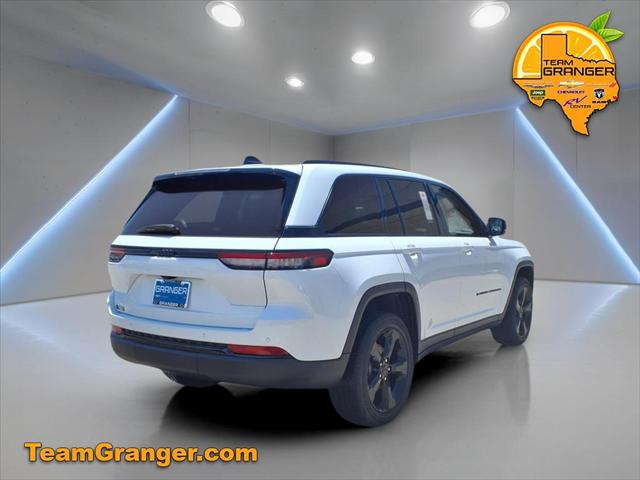 2022 Jeep Grand Cherokee Altitude 4x2