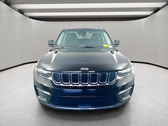 2022 Jeep Grand Cherokee Laredo 4x4