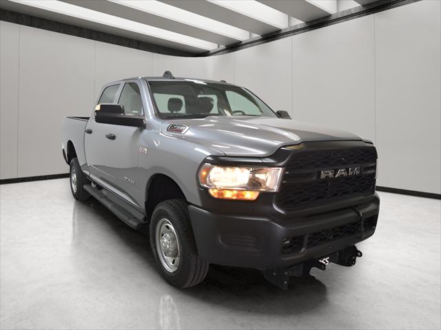 2020 RAM 2500 Tradesman Crew Cab 4X4 64 Box