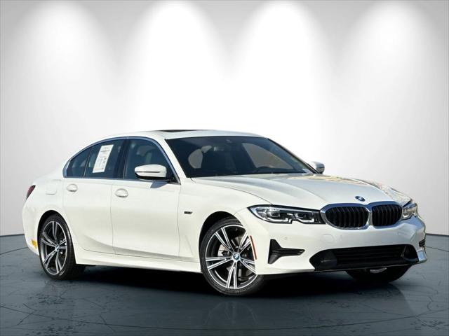2022 BMW 3 Series 330e Sedan