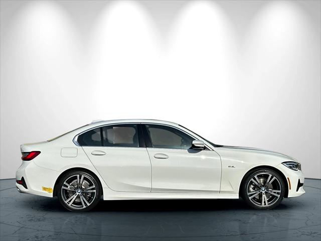 2022 BMW 3 Series 330e Sedan