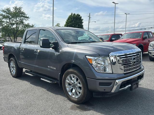 2023 Nissan TITAN Crew Cab SV 4x4