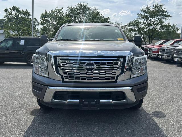 2023 Nissan TITAN Crew Cab SV 4x4