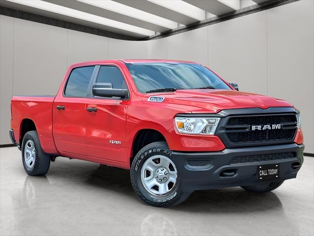 2020 RAM 1500 Tradesman Crew Cab 4x4 64 Box