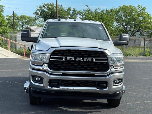 2024 RAM 3500 Big Horn Crew Cab 4x4 8 Box