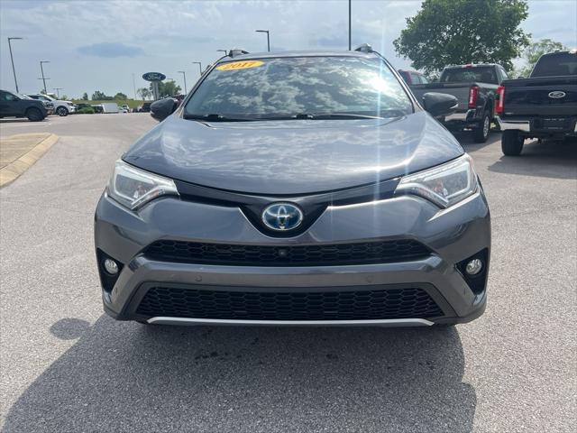2017 Toyota RAV4 Hybrid SE