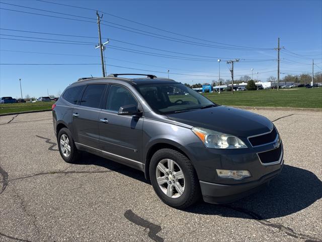 Used 2010 Chevrolet Traverse 2LT with VIN 1GNLRGED1AS112844 for sale in Waterford, MI