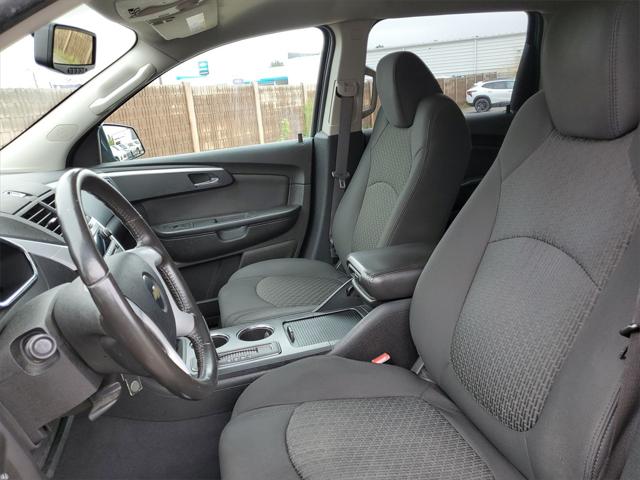 Used 2010 Chevrolet Traverse For Sale in Waterford Twp, MI