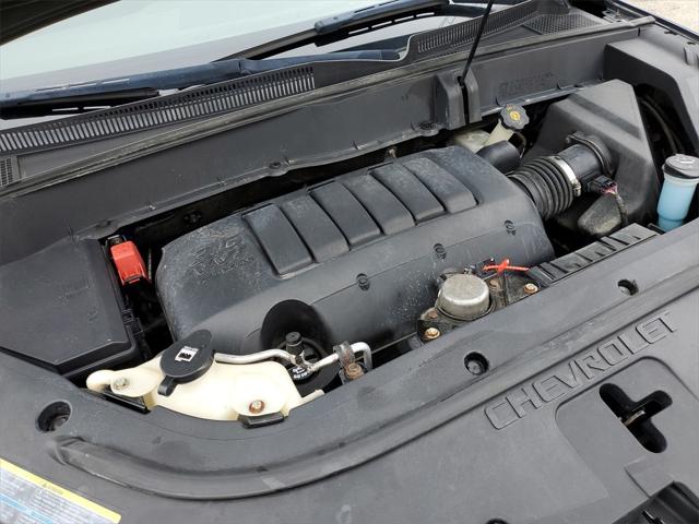 Used 2010 Chevrolet Traverse For Sale in Waterford Twp, MI