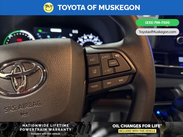 2025 Toyota Sienna LE
