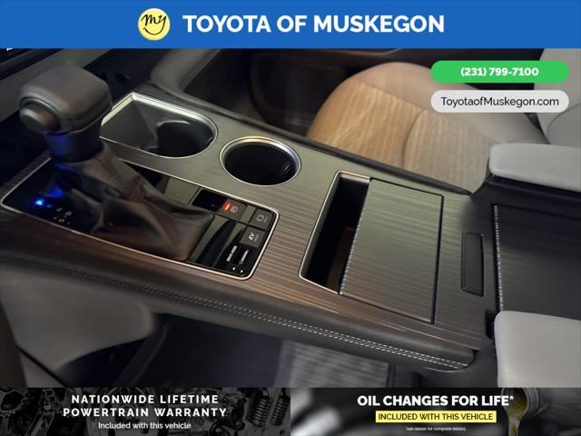 2025 Toyota Sienna LE