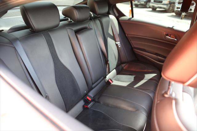 2019 Acura ILX Premium & A-SPEC Packages