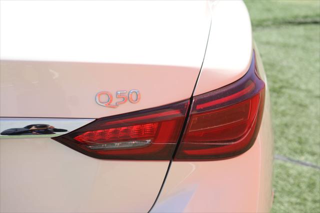 2021 INFINITI Q50 LUXE