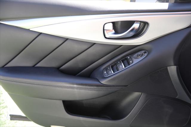 2021 INFINITI Q50 LUXE