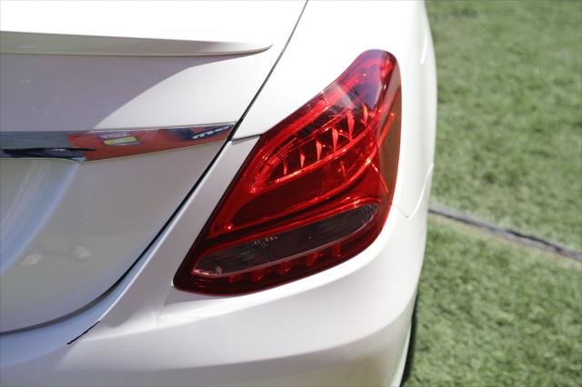 2018 Mercedes-Benz C-CLASS C 300 Unknown
