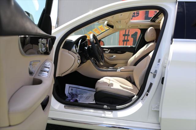 2018 Mercedes-Benz C-CLASS C 300 Unknown