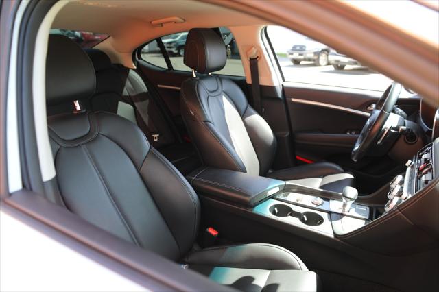 2023 Genesis G70 2.0T AWD