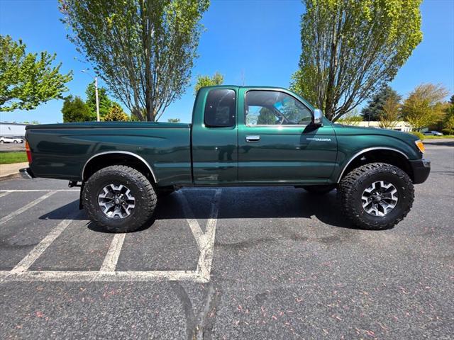 1999 Toyota Tacoma 4X4 / V6 3.4 L / TOP SHAPE / NEW TIRES + LIFT