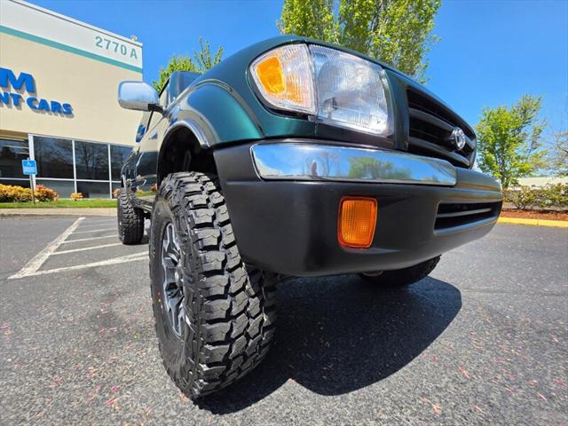 1999 Toyota Tacoma 4X4 / V6 3.4 L / TOP SHAPE / NEW TIRES + LIFT
