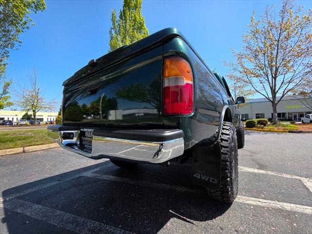 1999 Toyota Tacoma 4X4 / V6 3.4 L / TOP SHAPE / NEW TIRES + LIFT