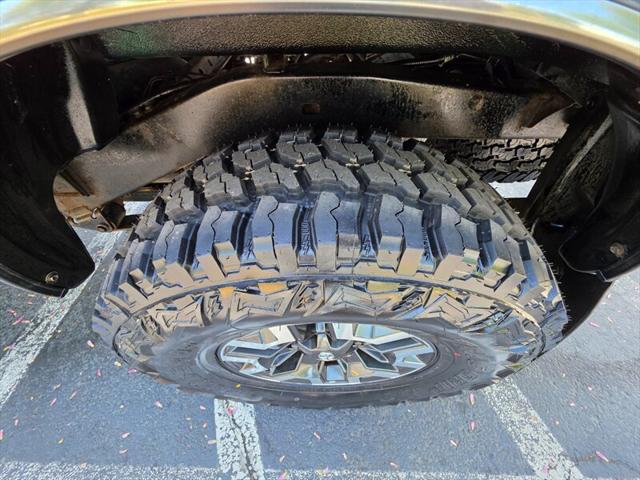 1999 Toyota Tacoma 4X4 / V6 3.4 L / TOP SHAPE / NEW TIRES + LIFT