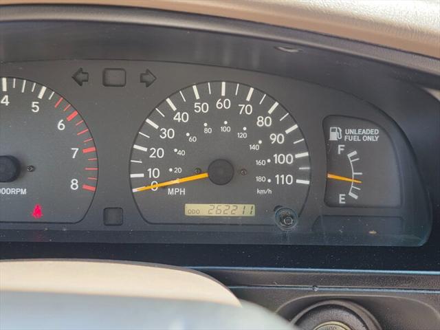 1999 Toyota Tacoma 4X4 / V6 3.4 L / TOP SHAPE / NEW TIRES + LIFT