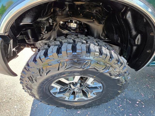 1999 Toyota Tacoma 4X4 / V6 3.4 L / TOP SHAPE / NEW TIRES + LIFT