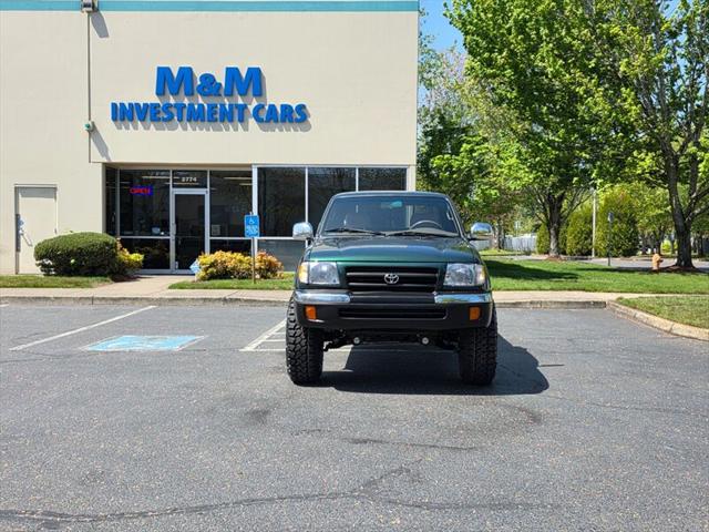 1999 Toyota Tacoma 4X4 / V6 3.4 L / TOP SHAPE / NEW TIRES + LIFT
