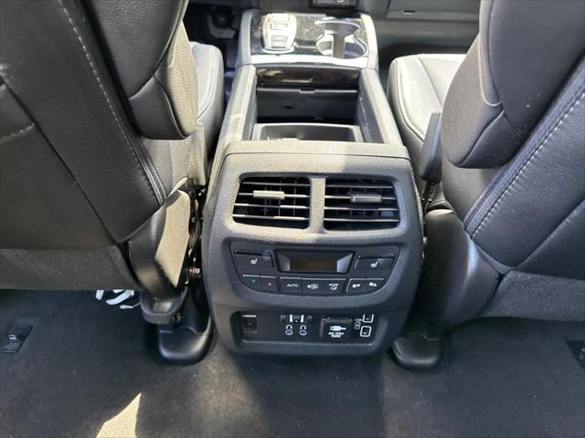 2022 Honda Pilot AWD Elite