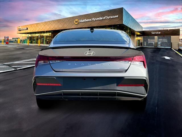 2025 Hyundai Elantra Hybrid SEL Sport