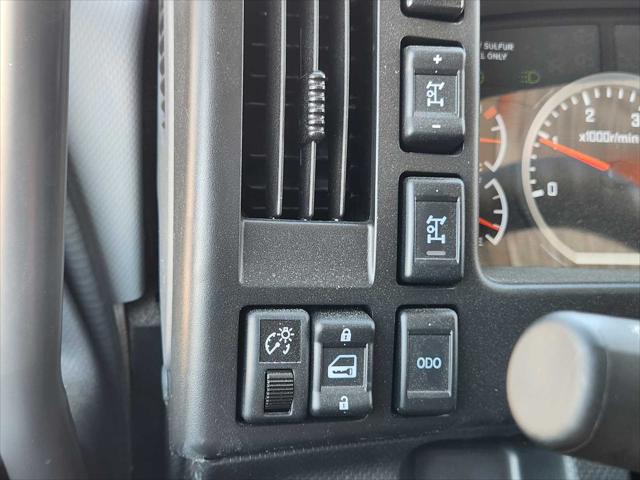 2025 Chevrolet 6500XD LCF 2WD Reg Cab 224