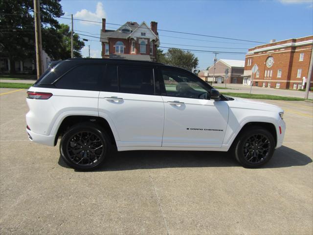 2025 Jeep Grand Cherokee GRAND CHEROKEE SUMMIT 4X4