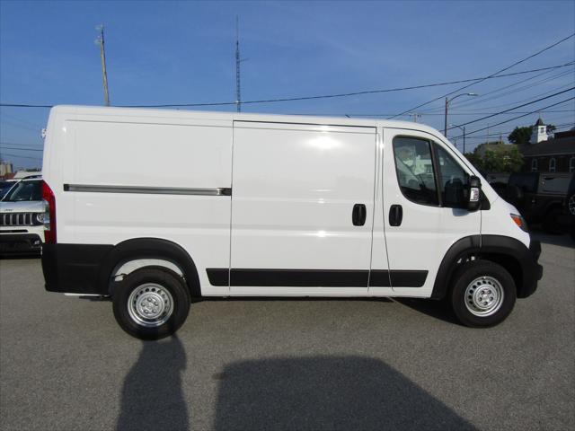 2025 RAM Ram ProMaster RAM PROMASTER 2500 TRADESMAN CARGO VAN LOW ROOF 136 WB