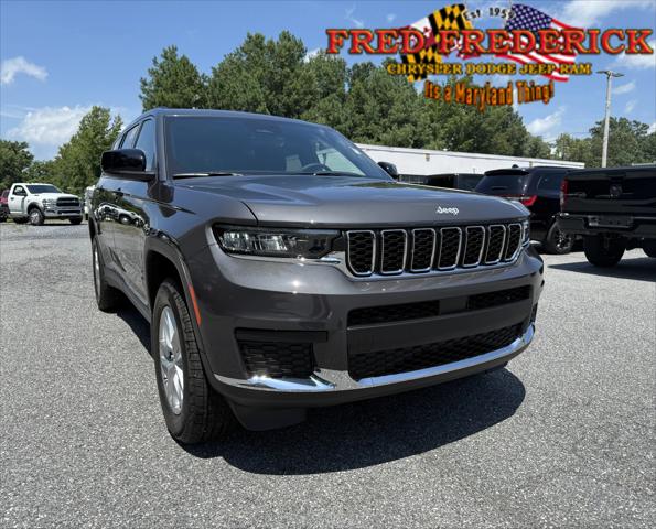 2025 Jeep Grand Cherokee GRAND CHEROKEE L LAREDO X 4X4