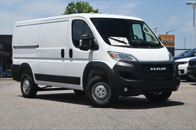 2025 RAM Ram ProMaster RAM PROMASTER 1500 TRADESMAN CARGO VAN LOW ROOF 136 WB
