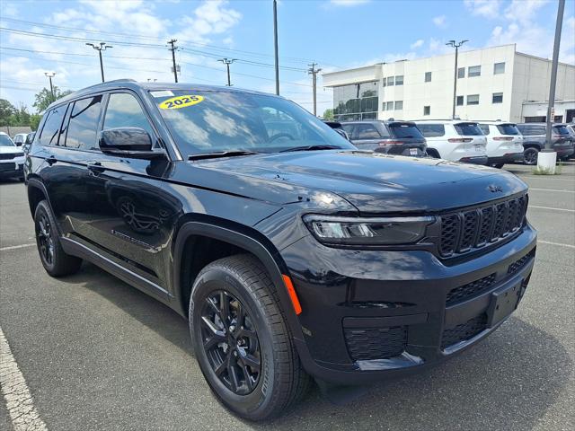 2025 Jeep Grand Cherokee GRAND CHEROKEE L ALTITUDE X 4X4