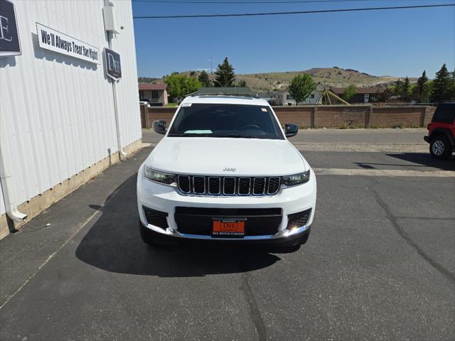 2025 Jeep Grand Cherokee GRAND CHEROKEE L LAREDO X 4X4