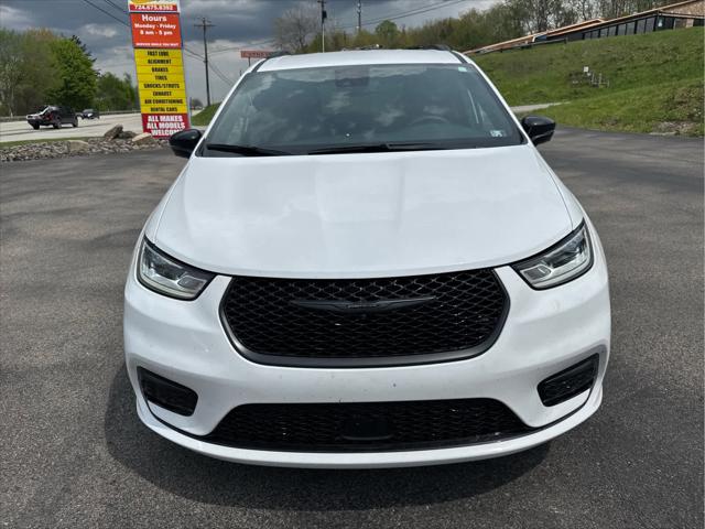 2024 Chrysler Pacifica Touring L AWD