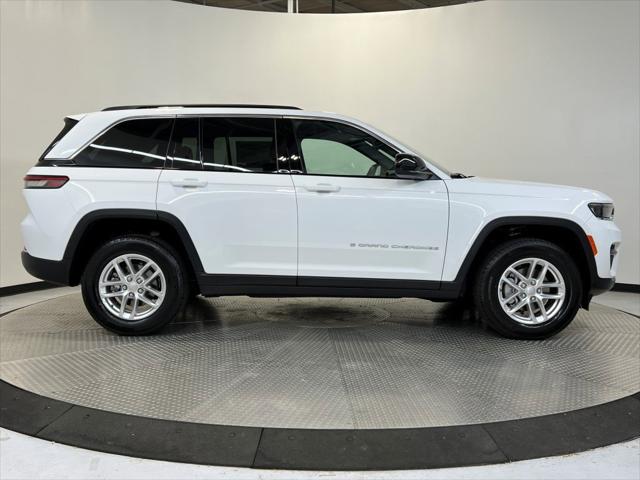 2025 Jeep Grand Cherokee GRAND CHEROKEE LAREDO X 4X4