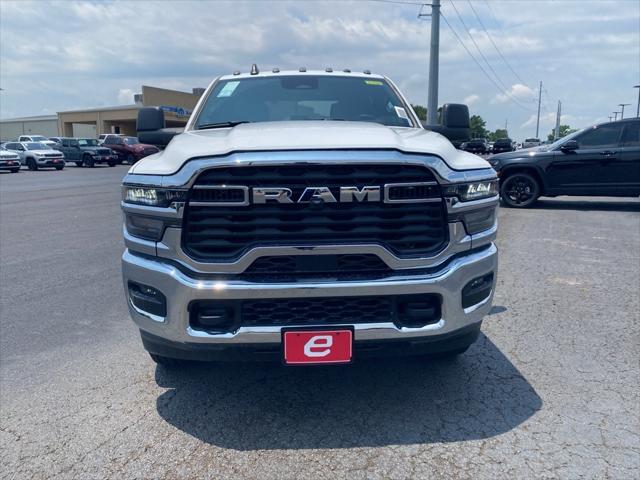 2025 RAM Ram 3500 RAM 3500 TRADESMAN CREW CAB 4X4 8 BOX